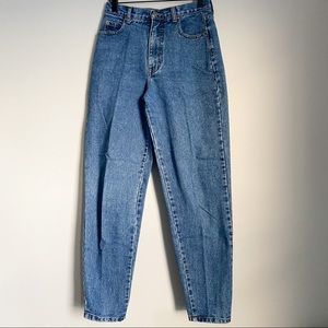 NEW YORK & COMPANY vintage mom jean high rise